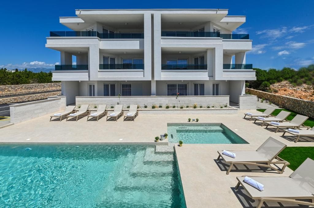 Villa Lux Pool i Novalja