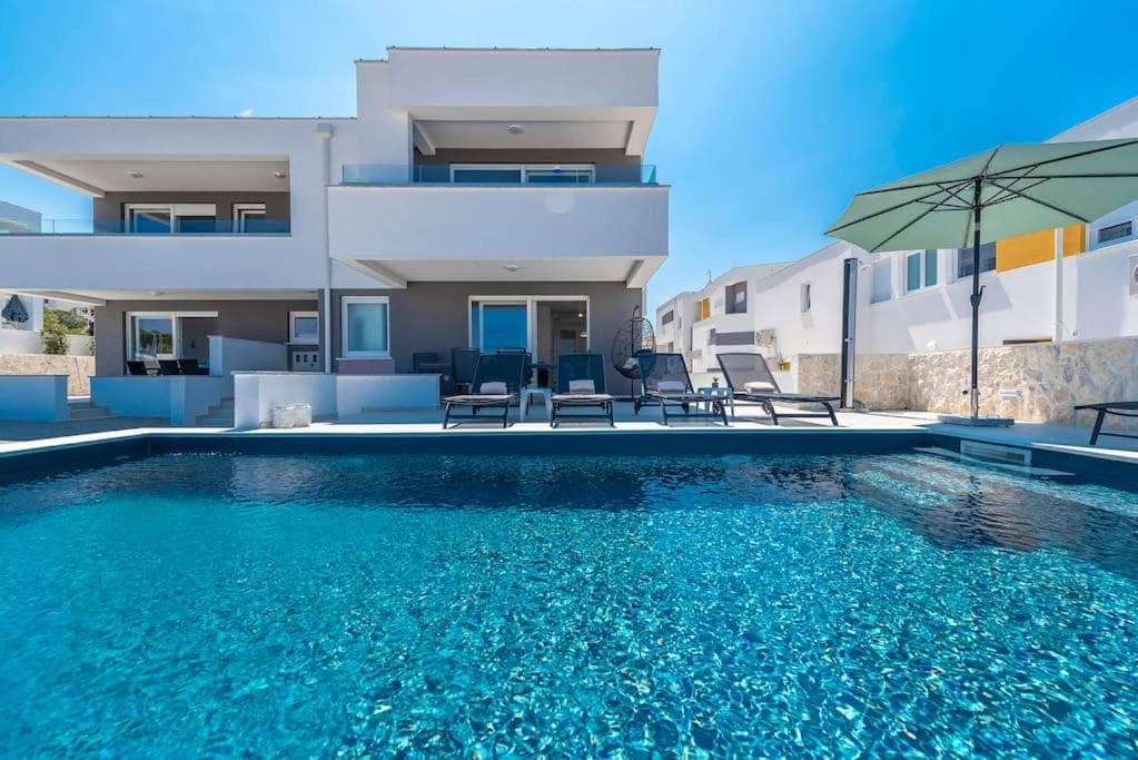 Sunset Mood Apartments